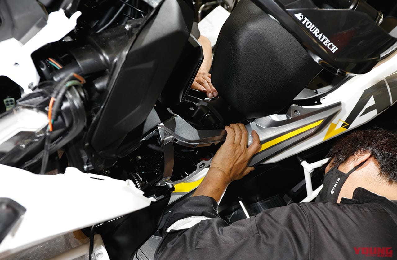 |YMラボ ADV150ラリーカスタムプロジェクト#8【ペイント済みパーツの装着は慎重に】