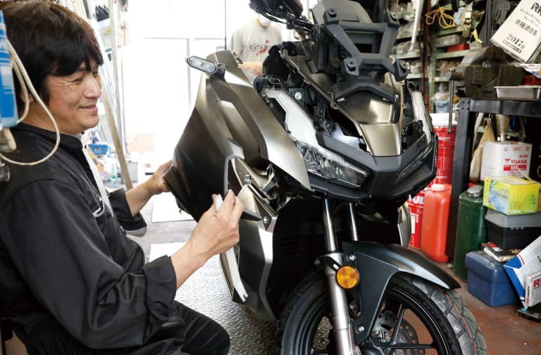 YMラボカスタム・ADV150ラリー|YMラボ謹製「ADV150ラリー」カスタムプロジェクト#4【外装パーツ取り外し作業】