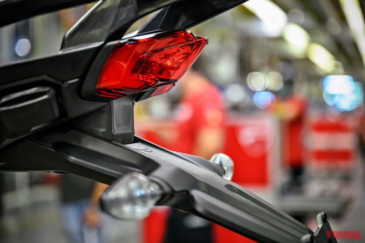 |ドゥカティ「ムルティストラーダV4」が生産開始! エンジンと車両の詳細発表は後日