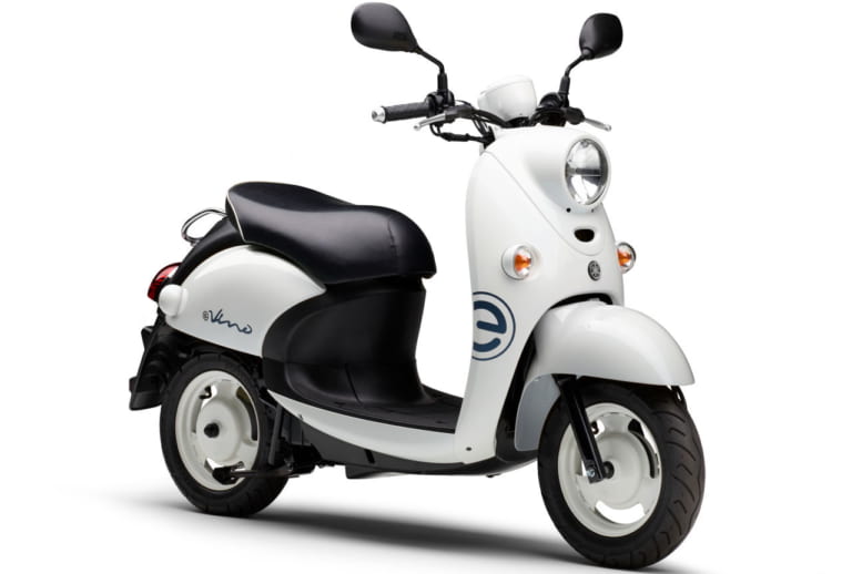来シーズンは黄色+スイカ？ ヤマハの電動スクーター「E-Vino」2021年