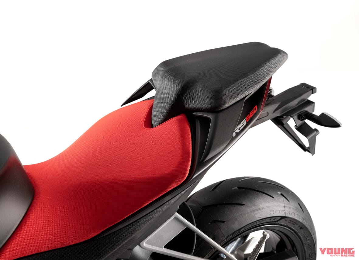 |アプリリア「RS 660」欧州で正式発表! 装備重量183kgに100馬力の270°並列2気筒エンジン