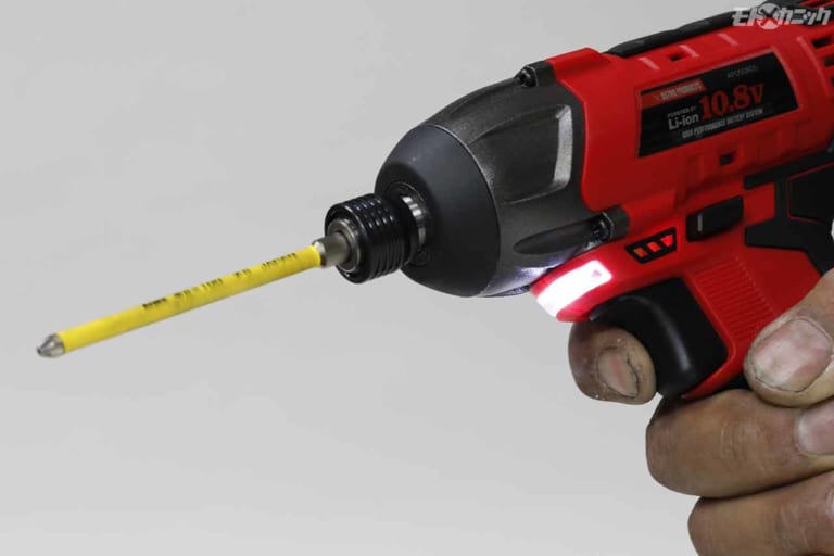 手元を照らすLED付き|リーズナブル&小回りの利く電動充電式工具10.8Vシリーズ〈アストロプロダクツ〉