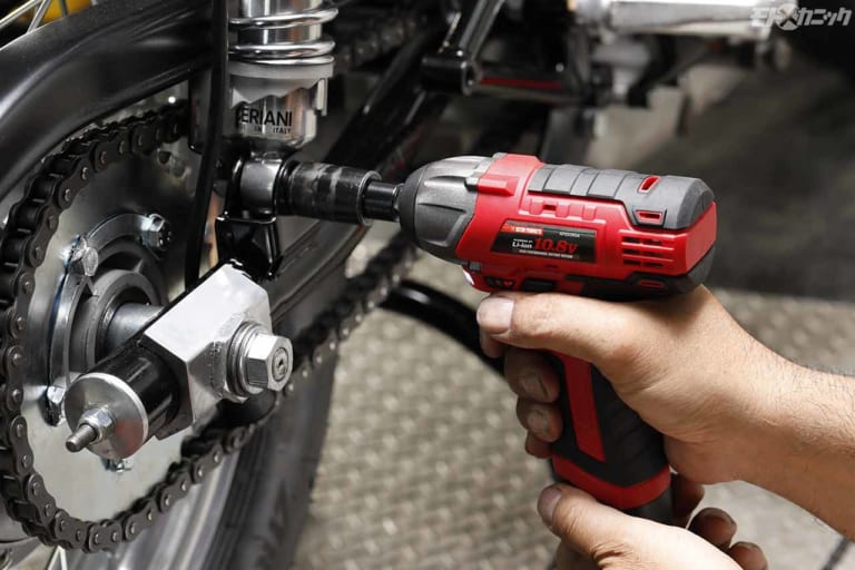 AP DC10.8V 充電式 3/8DR インパクトレンチ|リーズナブル&小回りの利く電動充電式工具10.8Vシリーズ〈アストロプロダクツ〉