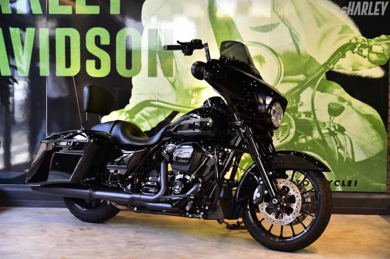 ハーレーダビッドソン静岡|認定中古車|FLHXSストリートグライドスペシャル|世界が実力を認める「ハーレーダビッドソン静岡」認定中古車情報〈厳選ショップガイド〉