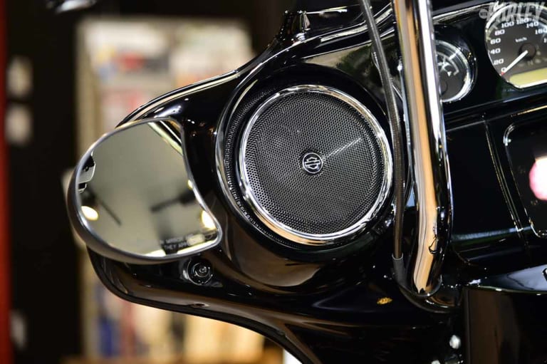 ハーレーダビッドソン静岡|認定中古車|FLHXSストリートグライドスペシャル|世界が実力を認める「ハーレーダビッドソン静岡」認定中古車情報〈厳選ショップガイド〉