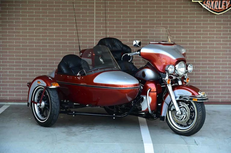 ハーレーダビッドソン静岡|認定中古車|FLHTCU S/C ウルトラサイドカー|世界が実力を認める「ハーレーダビッドソン静岡」認定中古車情報〈厳選ショップガイド〉