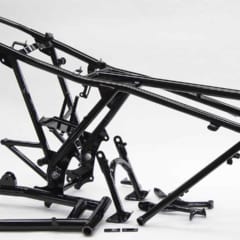 PCカトーにより美しく仕上げられたフレーム