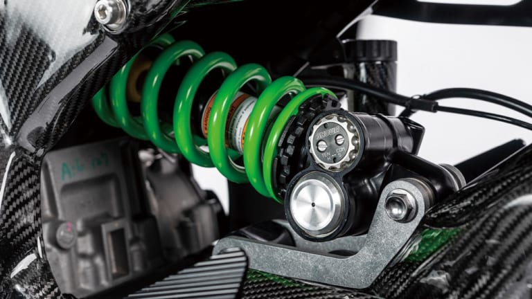 KAWSAKI Ninja ZX-25R レースイメージ車|ニンジャZX-25RでサーキットへGo!【’21年よりワンメイクレース開催予定】