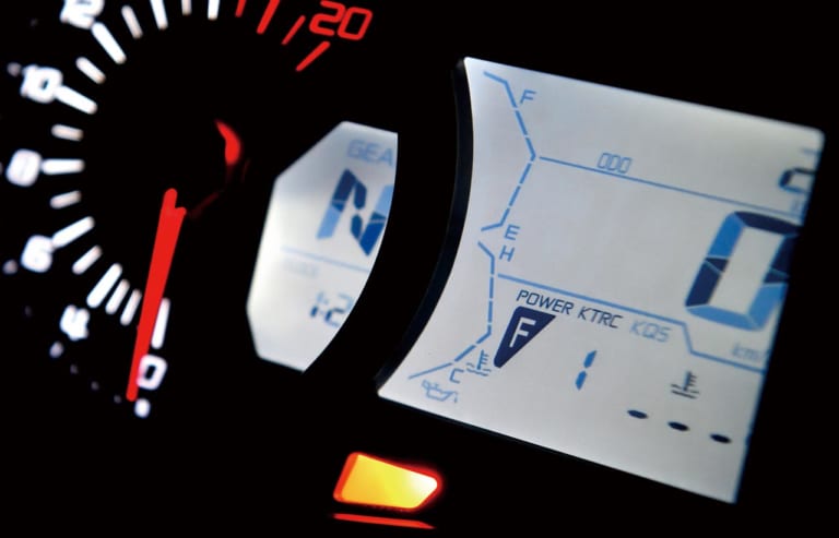 カワサキ ニンジャZX-25Rの電子制御&足まわりインプレ|カワサキ ニンジャZX-25Rの電子制御&足まわりインプレ【クラスを超えた装備は本物】