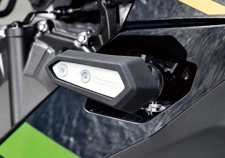 カワサキ ニンジャZX-25R/SE/SE KRTエディション|カワサキ ニンジャZX-25Rスペック総まとめ〈STD/SE/SE KRTエディション〉