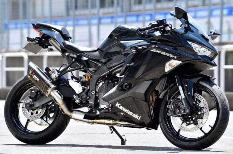 ニンジャZX-25Rカスタムパーツが続々登場 #1【アクラポビッチ、ビートetc.】|ニンジャZX-25Rカスタムパーツが続々登場 #1【アクラポビッチ、ビートetc.】