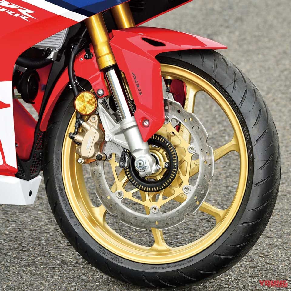 |新型ホンダCBR250RRは41psにパワーアップして宿敵ZX-25Rを迎撃