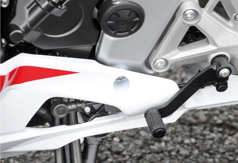 HONDA CBR250RR|新型ホンダCBR250RRは41psにパワーアップして宿敵ZX-25Rを迎撃
