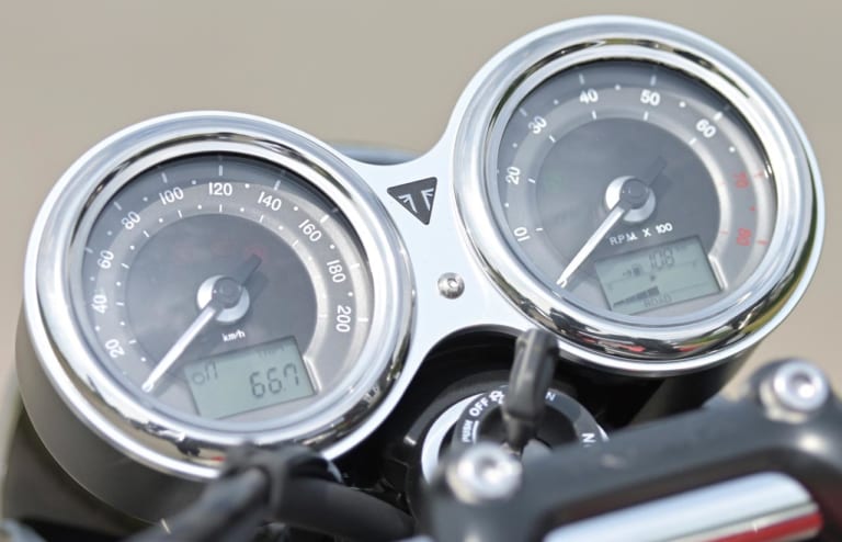 トライアンフ ボンネビルT120 バド・イーキンス スペシャルエディション|トライアンフ ボンネビルT120 バド・イーキンス スペシャルエディション試乗インプレ