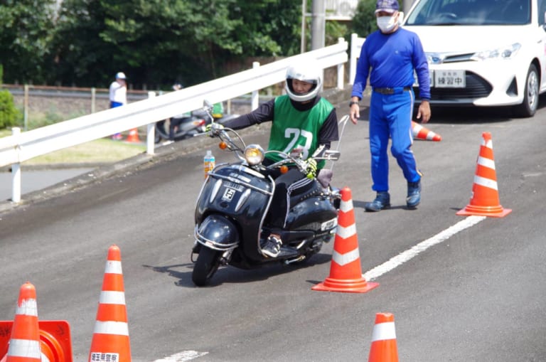 新型コロナ禍のなか開催が続く埼玉県の高校生向けバイク講習【危険を体験する機会】