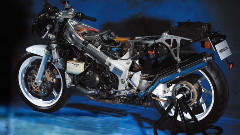 絶版名車VFR750R(RC30)をホンダが自らレストア!〈リフレッシュプラン〉後編|絶版名車VFR750R(RC30)をホンダが自らレストア!〈リフレッシュプラン〉後編