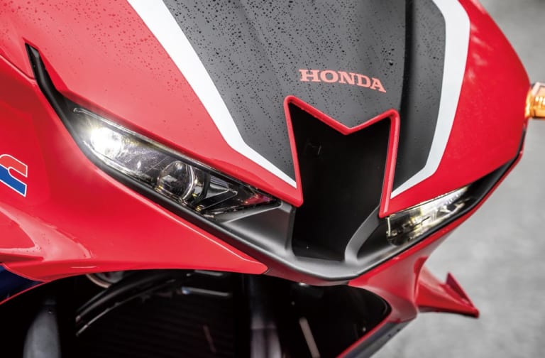 新型ホンダCBR600RR完全解説・スタイリング編【最新空力注入&ウイングレット】|新型ホンダCBR600RR完全解説・スタイリング編【最新空力注入&ウイングレット】