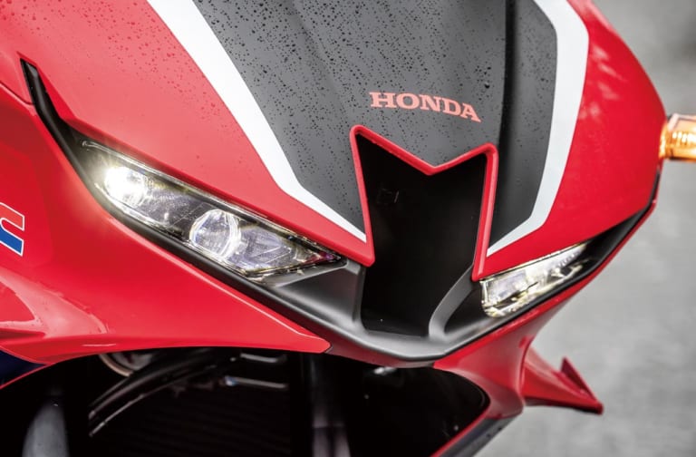 新型ホンダCBR600RR完全解説・スタイリング編【最新空力注入&ウイングレット】|新型ホンダCBR600RR完全解説・スタイリング編【最新空力注入&ウイングレット】