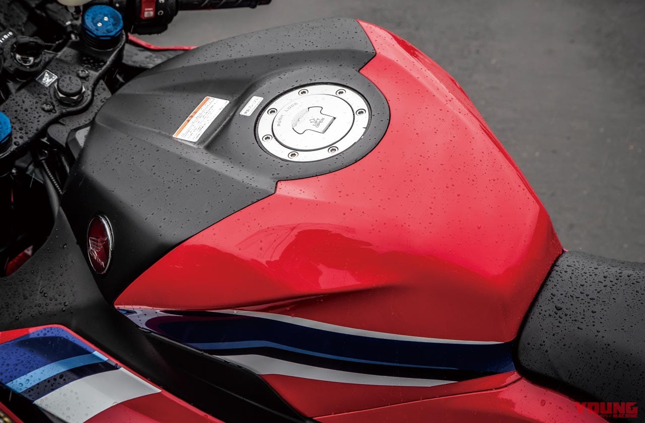 |新型ホンダCBR600RR完全解説・スタイリング編【最新空力注入&ウイングレット】