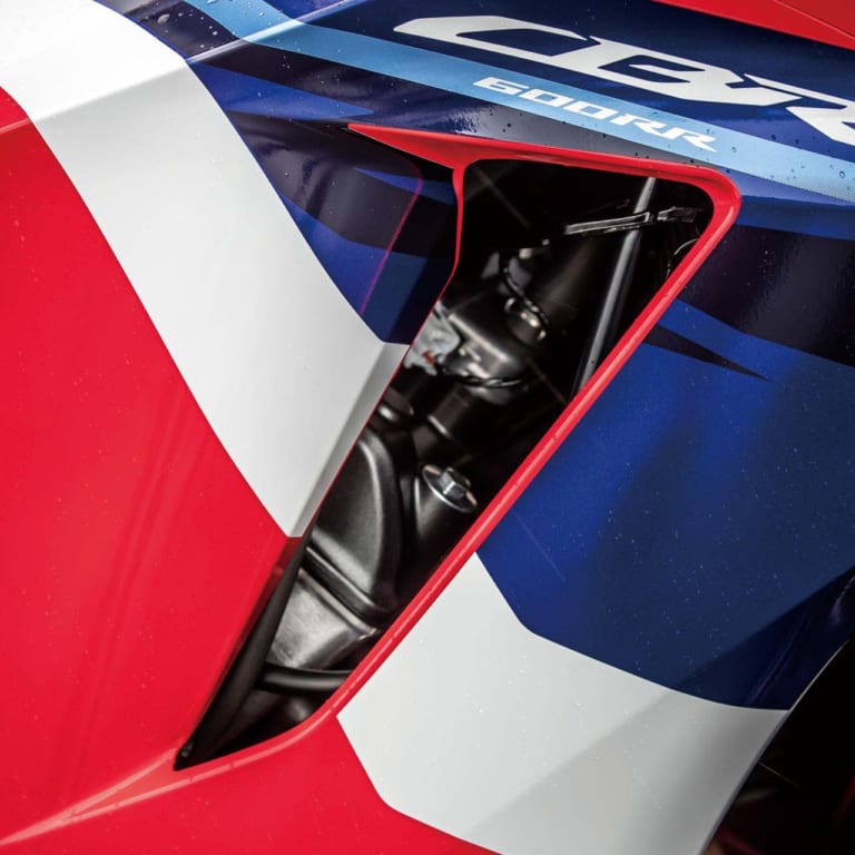 新型ホンダCBR600RR完全解説・スタイリング編【最新空力注入&ウイングレット】|新型ホンダCBR600RR完全解説・スタイリング編【最新空力注入&ウイングレット】