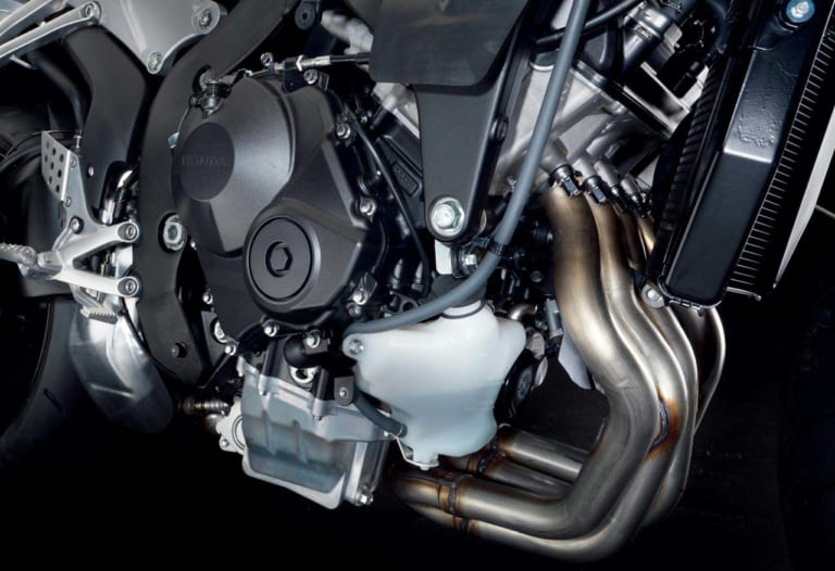 新型ホンダCBR600RR完全解説・エンジン編【最強フルパワー121ps!】|新型ホンダCBR600RR完全解説・エンジン編【最強フルパワー121ps!】