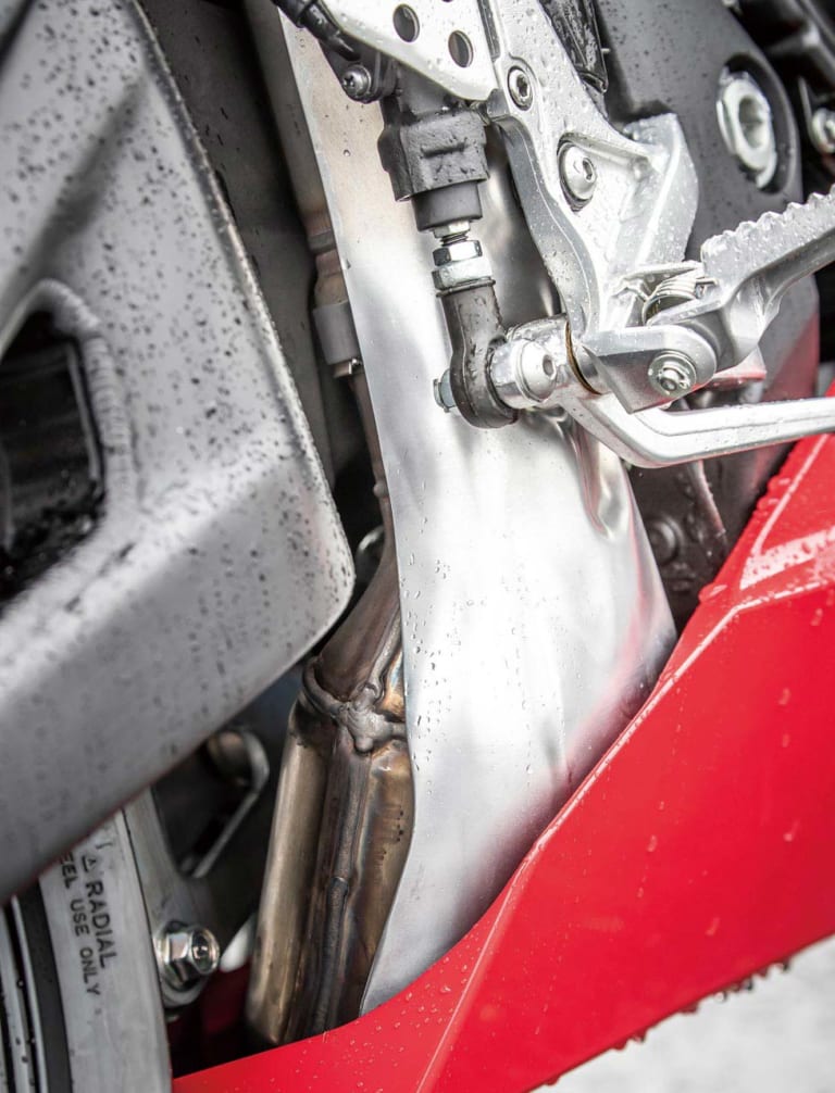 新型ホンダCBR600RR完全解説【78psから600cc最強の121psへ】|新型ホンダCBR600RR完全解説・エンジン編【最強フルパワー121ps!】