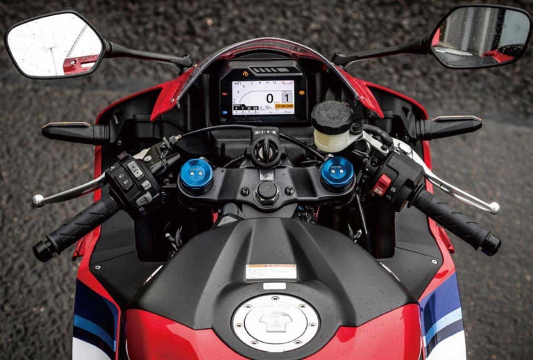 新型CBR600RR完全解説・インターフェイス編【5軸IMU×最新制御ソフトウエア】|新型CBR600RR完全解説・インターフェイス編【5軸IMU×最新制御ソフトウエア】