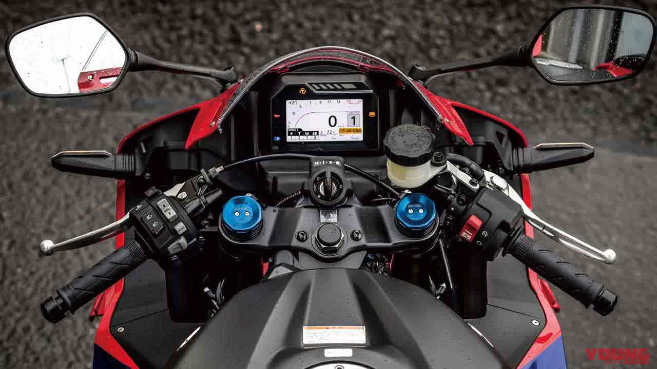 新型CBR600RR完全解説・インターフェイス編【5軸IMU×最新制御ソフト