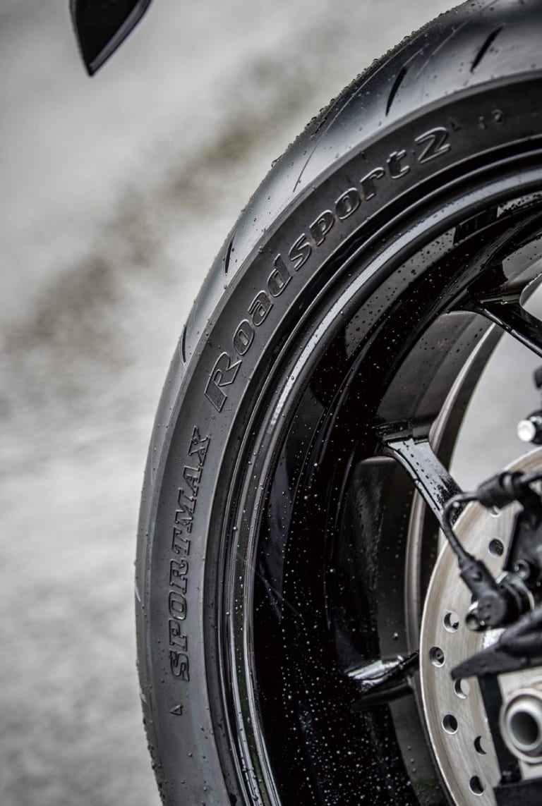 新型CBR600RR完全解説・シャーシ&ユーティリティ編|新型CBR600RR完全解説・シャーシ&ユーティリティ編【入念に煮詰めてリファイン】