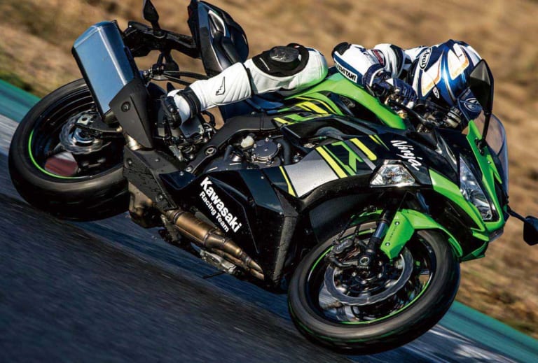 カワサキ ニンジャZX-6R|新型CBR600RR完全解説・ライバル車比較【vs YZF-R6/Ninja ZX-6R】