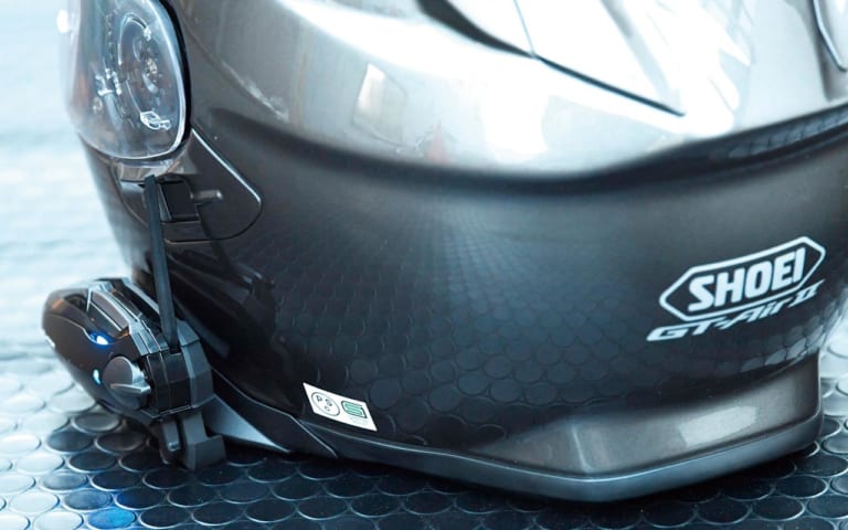 B+COMヘルメットアタッチメント SHOEI用|SHOEIヘルメットにB+COMインカムをぴったり装着させるアタッチメント