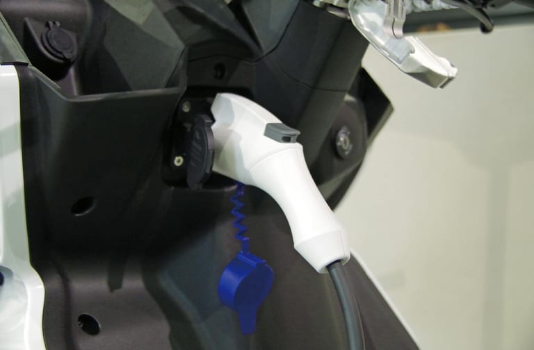 3輪電動バイク アイディア AAカーゴ β4|3輪電動バイク「アイディア AA-カーゴ」試乗インプレ【マクドナルド正式導入で注目】