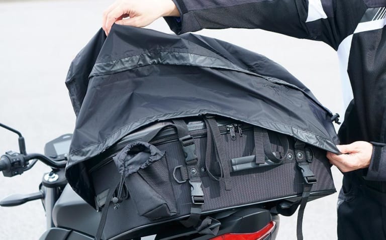 モトフィズ キャンプテーブルシートバッグ|タナックス|モトフィズ キャンプテーブルシートバッグ試用インプレ【上面がテーブルに早変わり】