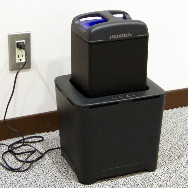 実証実験「eやんOSAKA」が挑む、交換式バッテリーによる充電インフラの将来像|実証実験「eやんOSAKA」が挑む、交換式バッテリーによる充電インフラの将来像