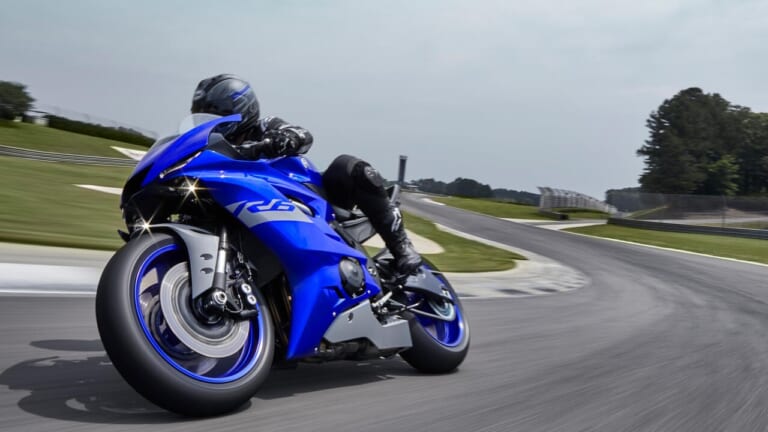 001_2021_YAM_YZFR6RACE_EU_DPBM
