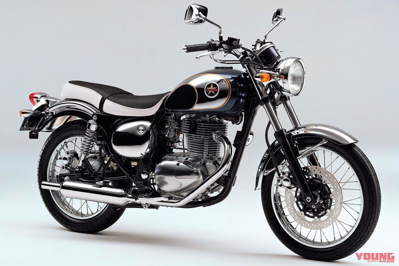 '06カワサキエストレヤ|カワサキ エストレヤのカスタムマシンはスポークホイールを半艶黒の丸塗りに〈美的バイク進化論〉