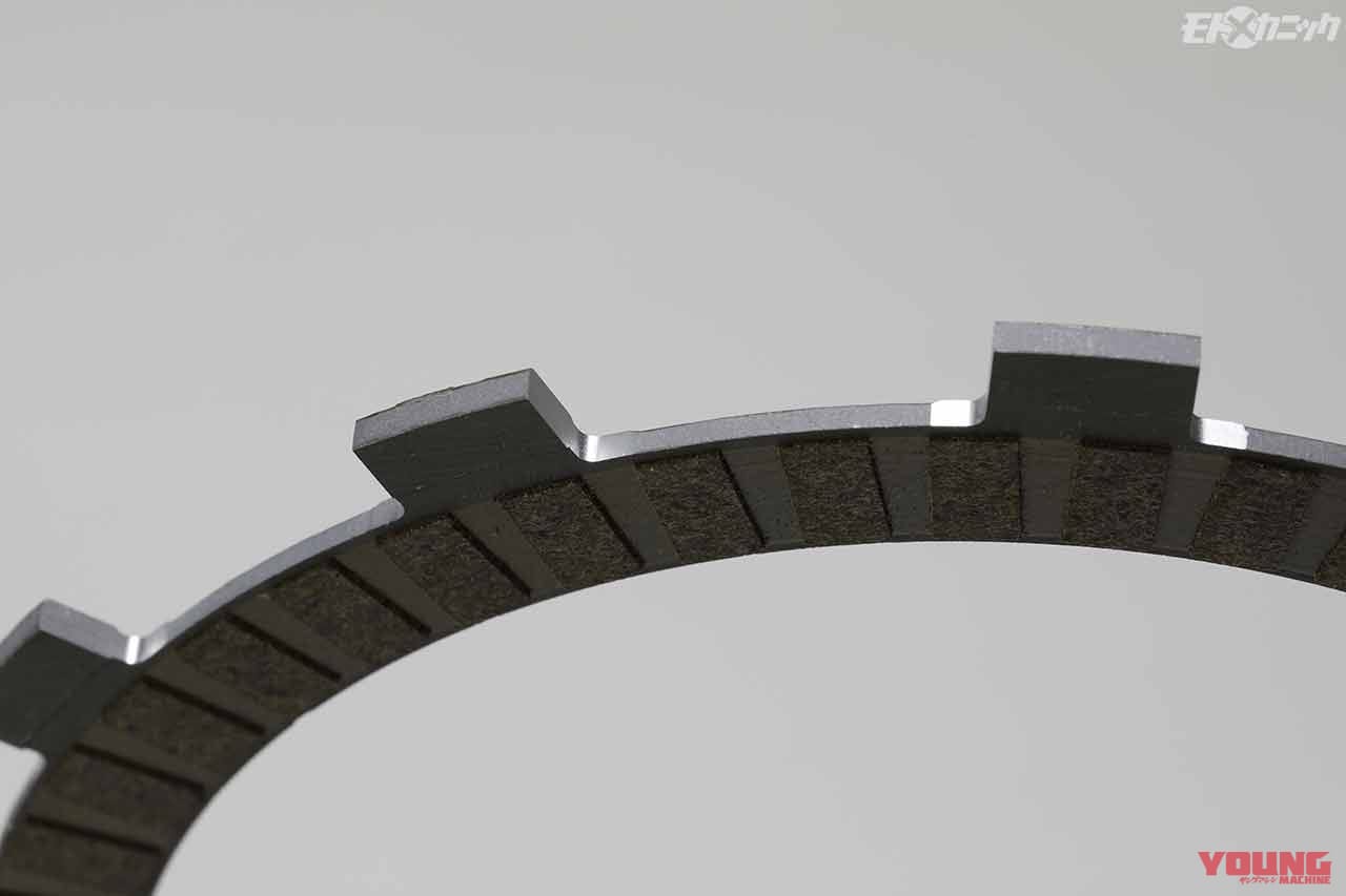 アドバンテージ FCCトラクションコントロールクラッチキット|スズキGT750用スペシャル+1タイプ|最新テクノロジーで絶版2ストロークマシンのクラッチをアップデート〈アドバンテージ〉