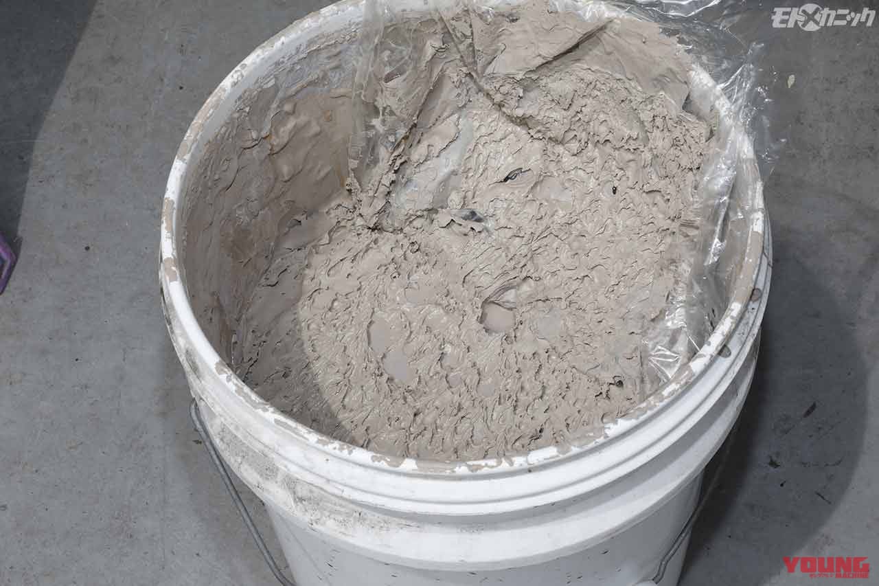 |宇宙開発技術を応用した多機能性塗料「ガイナ」でトランポハイエース内装施工【断熱効果大!】