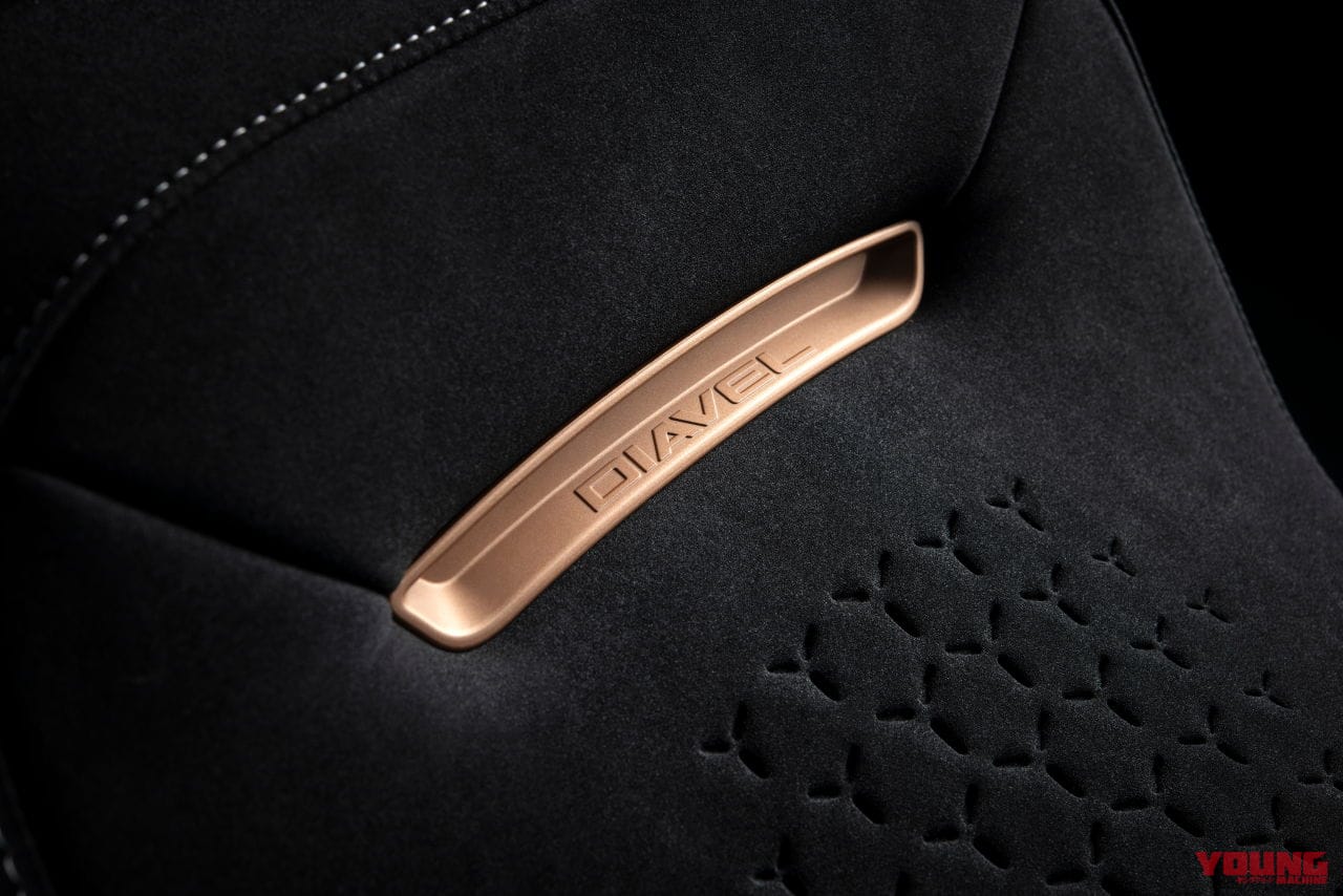 ドゥカティ ディアベル1260ランボルギーニ|ランボルギーニ×ドゥカティが夢のコラボ! 限定630台の「メイドインイタリー」とは