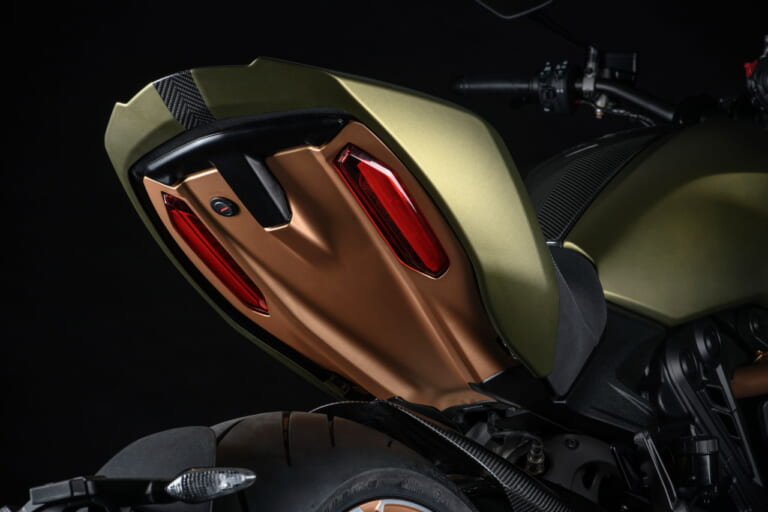 ドゥカティ ディアベル1260ランボルギーニ|ランボルギーニ×ドゥカティが夢のコラボ! 限定630台の「メイドインイタリー」とは