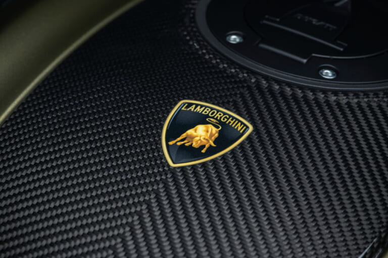 ドゥカティ ディアベル1260ランボルギーニ|ランボルギーニ×ドゥカティが夢のコラボ! 限定630台の「メイドインイタリー」とは