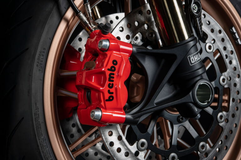 ドゥカティ ディアベル1260ランボルギーニ|ランボルギーニ×ドゥカティが夢のコラボ! 限定630台の「メイドインイタリー」とは