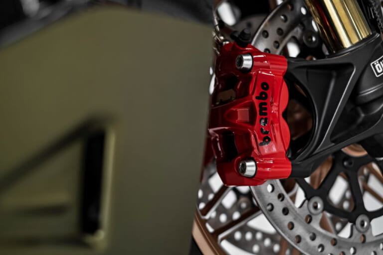 ドゥカティ ディアベル1260ランボルギーニ|ランボルギーニ×ドゥカティが夢のコラボ! 限定630台の「メイドインイタリー」とは