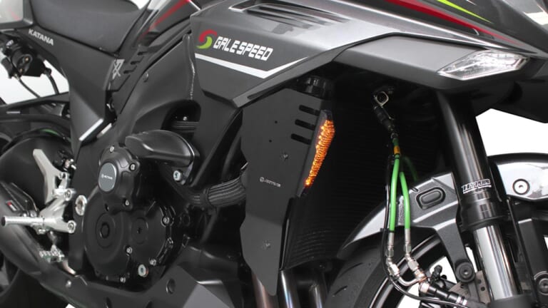 アクティブ|KATANA LEDフロントウインカー&ラジエターシュラウドキット|’20年12月のおすすめカスタムパーツ×8選〈リゾマ|アクティブ|ノジマ etc.〉