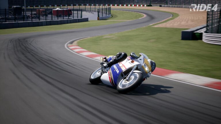 リアルライディングシミュレーター「RIDE4」新発売|リアルライディングシミュレーター「RIDE4」新発売【筑波/鈴鹿/仮想公道でレース】