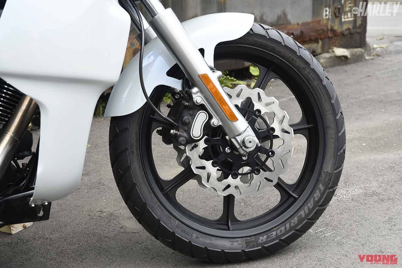 |ハーレーFLHXストリートグライドカスタム【現代バガーに蘇るFXRTシルエット】