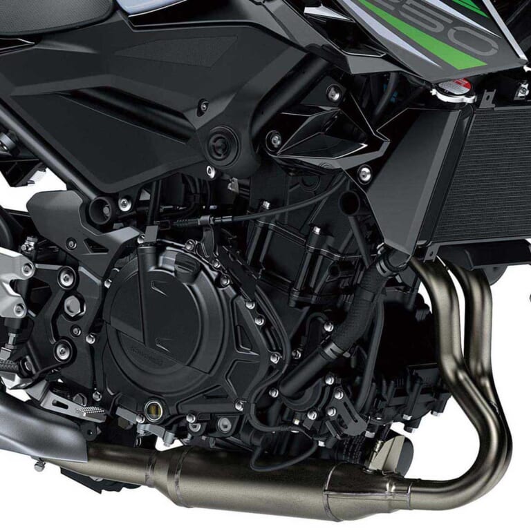 KAWASAKI Ninja 250 KAWASAKI Ninja 400|ニンジャZX-25R実測対決・ライバル3番勝負#1【最新鋭4気筒250ccの実力を検証】