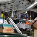 ヤマルーブを活用したエンジンオイル交換&各種ケーブル注油で中古車快調メンテナンス