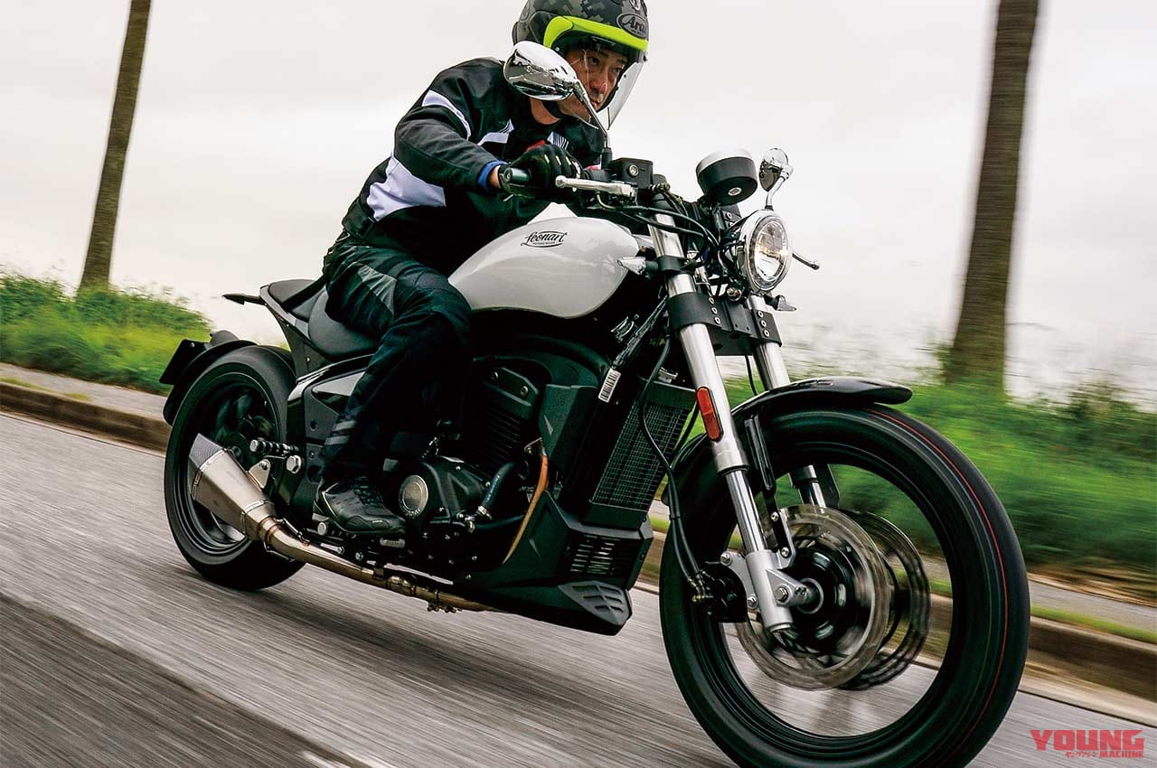 |レオンアート パイルダー125試乗インプレッション【エンジンも操縦安定性も超個性的】