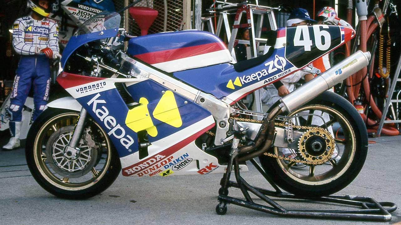 懐かしの青春スポンサーカラーアルバム〈アパレルブランド編#1|フィラ/アシックスetc.〉|懐かしの青春スポンサーカラーアルバム〈アパレルブランド前編|フィラ/アシックスetc.〉